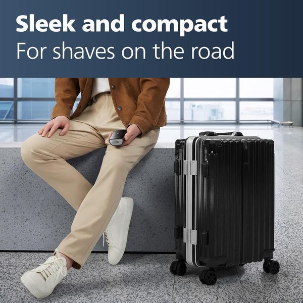 PHILIPS Norelco Compact Shaver портативна бритва з тревел кейсом (PQ888/81) PQ888/81  фото