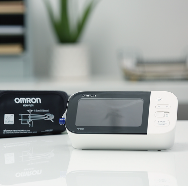 Тонометр OMRON 7 Series HEM-7340T-Z HEM-7340T-Z фото